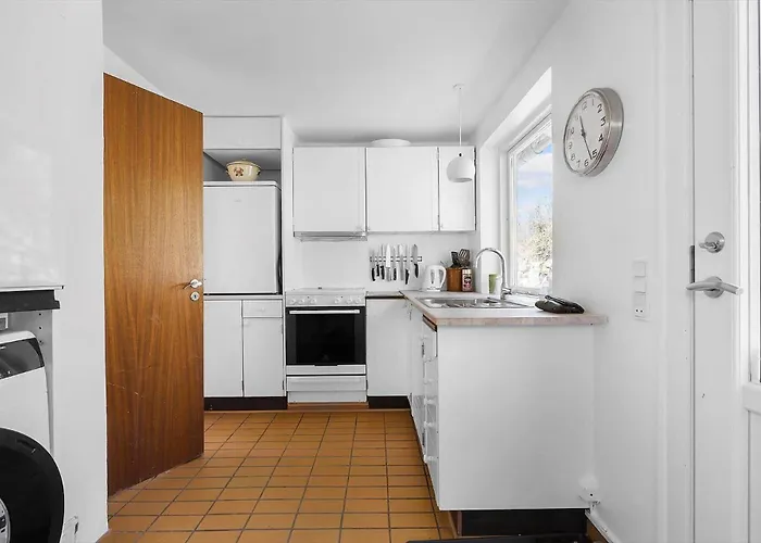 4728-ronne-brobakken-16 * Rønne